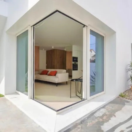 Emerald Lisbon Villa *