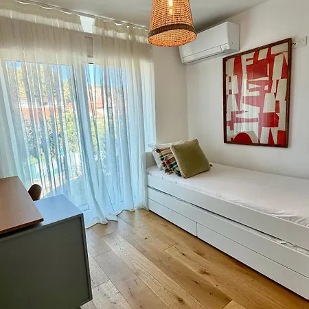 Emerald Pool Luxury Lisbon Cascais Villa *