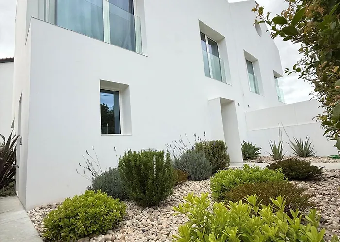 Emerald Lisbon Villa *
